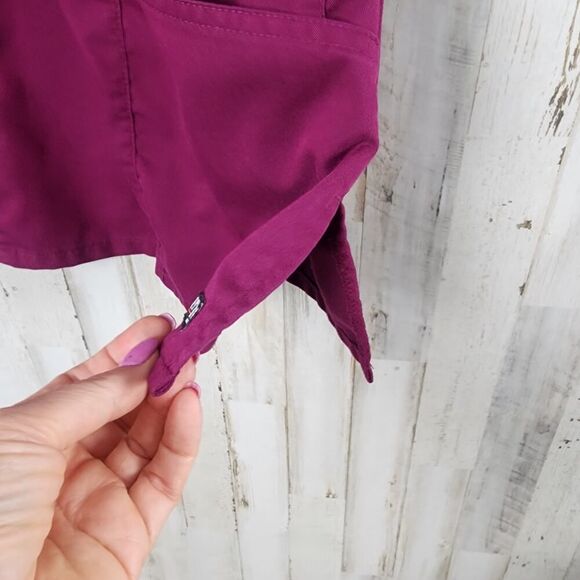 Grey's Anatomy V-Neck Scrub Top Maroon Size Small - Picture 9 of 11